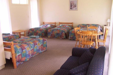 Southern Right Motor Inn - Great Ocean Road Tourism 3
