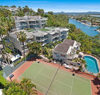 Noosa Crest - Great Ocean Road Tourism