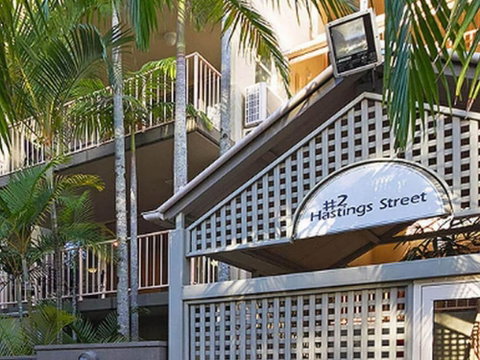 2 Hastings Street - Great Ocean Road Tourism 2