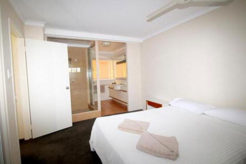 Lakeside Holiday Apartments - Great Ocean Road Tourism 2