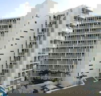 Lanai Riverside Apartments