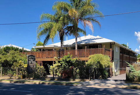 Five 3 Five - The Beachside Barracks - Great Ocean Road Tourism 2