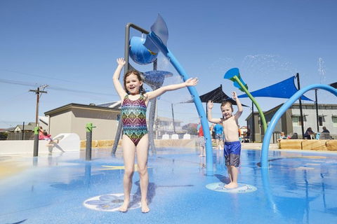 NRMA Victor Harbor Beachfront Holiday Park - Great Ocean Road Tourism 3