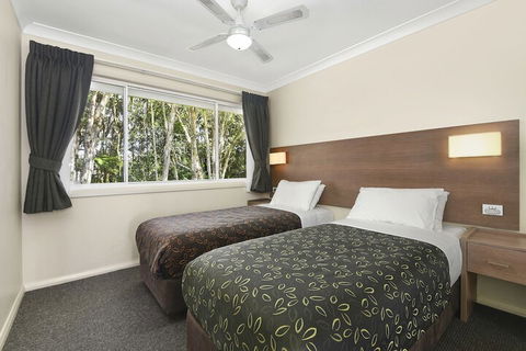 Flynns On Surf Beach Villas - Great Ocean Road Tourism 5