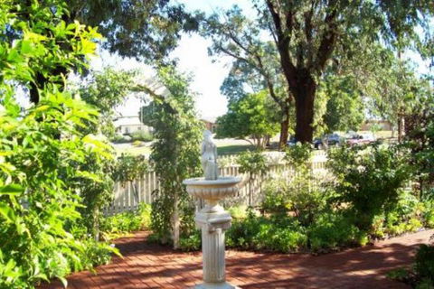Cottage On Tottenham - Great Ocean Road Tourism 7