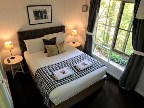 Annie Roe's Luxury Bed & Breakfast - Great Ocean Road Tourism 3