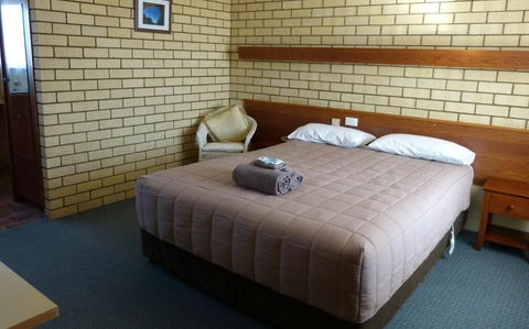 Coastal Comfort Motel - Great Ocean Road Tourism 6