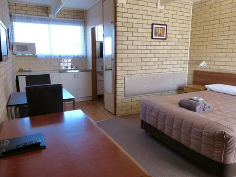 Coastal Comfort Motel - Great Ocean Road Tourism 3