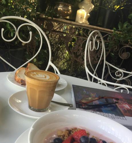 Andres Mews Luxury Serviced Apartments - Great Ocean Road Tourism 5