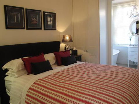 Andres Mews Luxury Serviced Apartments - Great Ocean Road Tourism 6