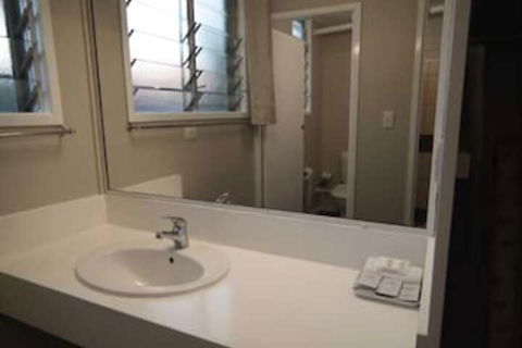 Paradise Lodge Motel - Great Ocean Road Tourism 6