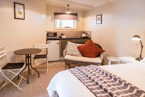 Aggies Bed & Breakfast - Great Ocean Road Tourism 6