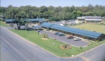 Deniliquin Country Club Motor Inn - Great Ocean Road Tourism 2