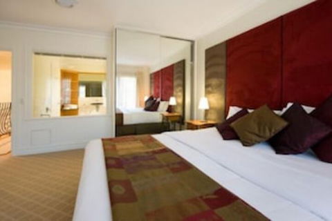 Lakeside Suites 1 - Great Ocean Road Tourism 3
