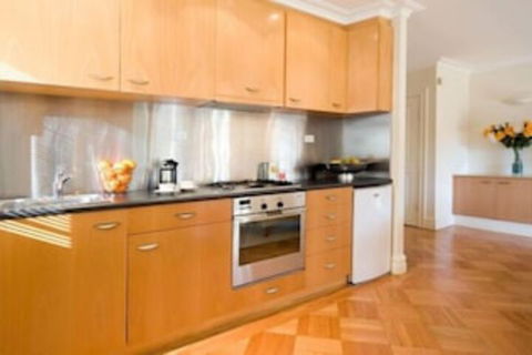 Lakeside Suites 1 - Great Ocean Road Tourism 6
