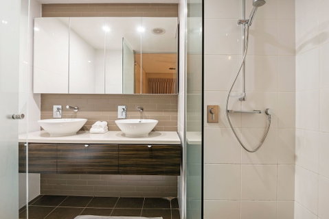 Darwin Waterfront Luxury Suites - Great Ocean Road Tourism 6
