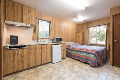 Clog Barn Caravan Park - Great Ocean Road Tourism 1