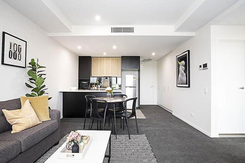 CANBERRA CHIC-Hosted By L'Abode - Great Ocean Road Tourism 6