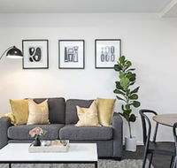 CANBERRA CHIC-Hosted by L'Abode - Great Ocean Road Tourism