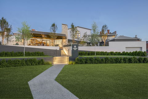 Farmers Home Hotel - Great Ocean Road Tourism 1