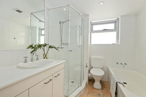 Fairshore 38 - Great Ocean Road Tourism 3