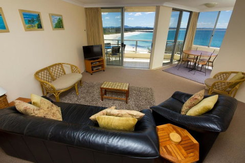 Beachpoint Unit 401 28 North Street - Great Ocean Road Tourism 2