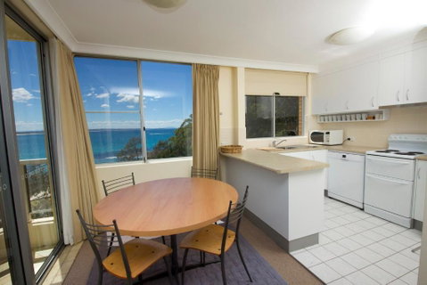 Beachpoint Unit 401 28 North Street - Great Ocean Road Tourism 5