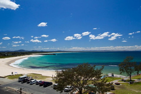 Beachpoint Unit 401 28 North Street - Great Ocean Road Tourism 1