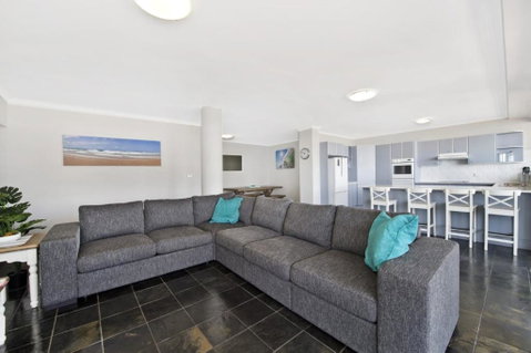 Akuna 20 6 Joffre Street - Great Ocean Road Tourism 3