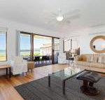 2 The Pelicans 53 Soldiers Point Road ground floor unit on the waterfront - Great Ocean Road Tourism