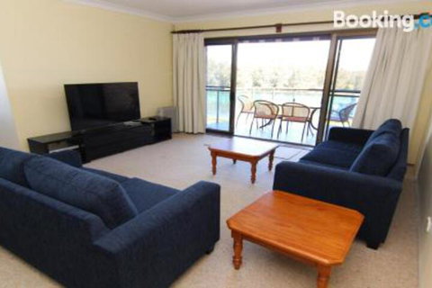 Braemar 7 On The Lake! - Great Ocean Road Tourism 6