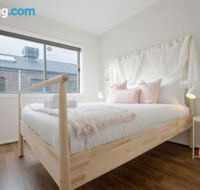 109Cozy Cranbourne Family House5Bed2Bath2Parking - Great Ocean Road Tourism