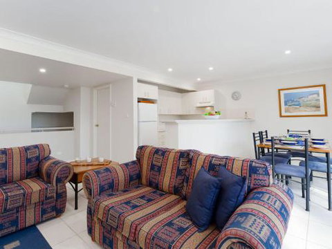 Walk On Birubi 1 / 40 Ocean Ave Pet Friendly WIFI Boat Parking & Water Views - Great Ocean Road Tourism 1