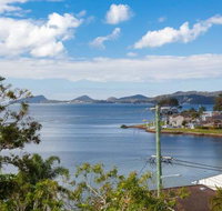 Iluka 46 Soldiers Point Rd Stunning Air Conditioned house with WIFI  Water Views - Great Ocean Road Tourism