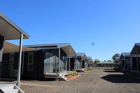 Sunshine Gardens Bourke Resort - Great Ocean Road Tourism 0