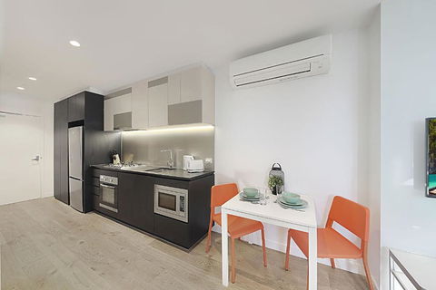 A Bright & Modern CBD Apt Next To Southern Cross - Great Ocean Road Tourism 5
