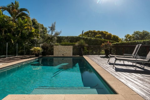 Sunshine Coast White House - Great Ocean Road Tourism 3