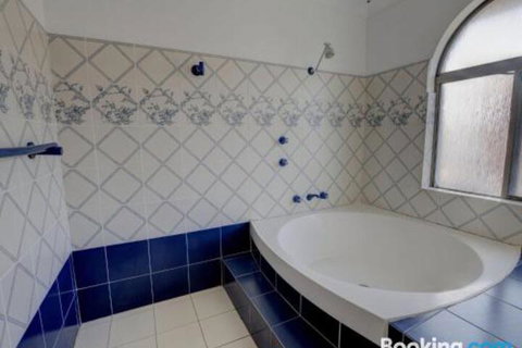 31 Rest Point Absolute Waterfront With Jetty - Great Ocean Road Tourism 5