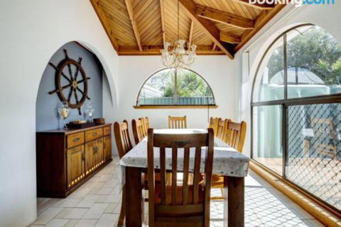 31 Rest Point Absolute Waterfront With Jetty - Great Ocean Road Tourism 2