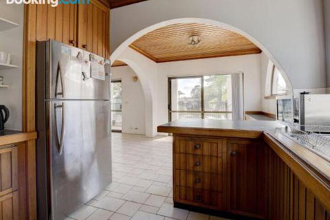 31 Rest Point Absolute Waterfront With Jetty - Great Ocean Road Tourism 1