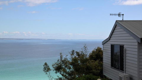 SEA EAGLE COTTAGE Amazing Views Of Bay Of Fires - Great Ocean Road Tourism 3