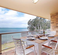 3 Pelican Sands 83 Soldiers Point Rd stunning waterfront unit with magical water views  air conditioning - Great Ocean Road Tourism