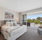 Beachfront by the CC Family friendly plunge pool steps to the beach - Great Ocean Road Tourism