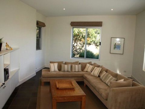8 On COAST (4 Night Min) - Great Ocean Road Tourism 6