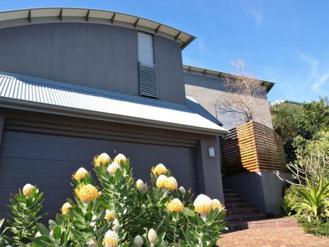 8 On COAST (4 Night Min) - Great Ocean Road Tourism 2