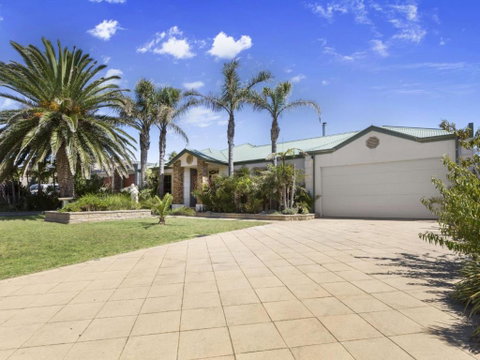 DIAMOND BAY RETREAT SORRENTO - Great Ocean Road Tourism 4