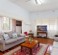 Daves Place 27 Rigney St. Holiday house with WIFI Aircon  Boat Parking - Great Ocean Road Tourism