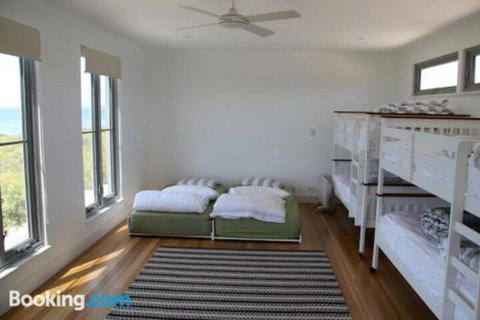 DEstrees Bay Beach House - Great Ocean Road Tourism 5
