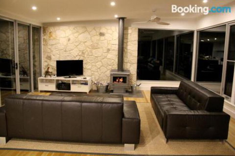 DEstrees Bay Beach House - Great Ocean Road Tourism 2