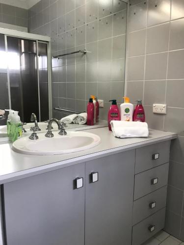 Townsville Wistaria Spacious Home - Great Ocean Road Tourism 2